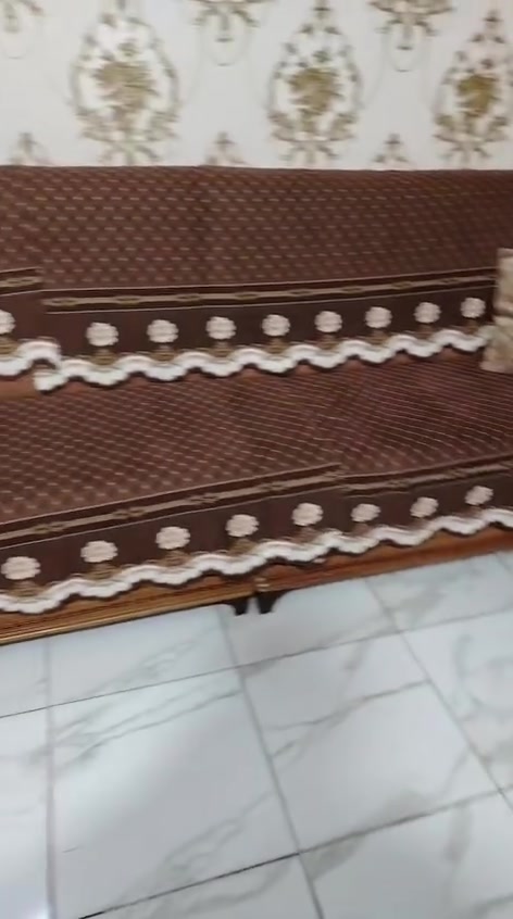 كنب • نضيفه جدا • للبيع