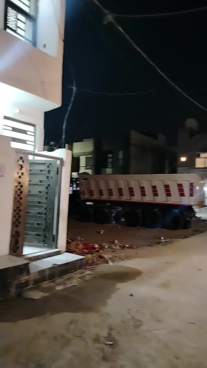 كربلاء • طابق ونص • ٥٠م