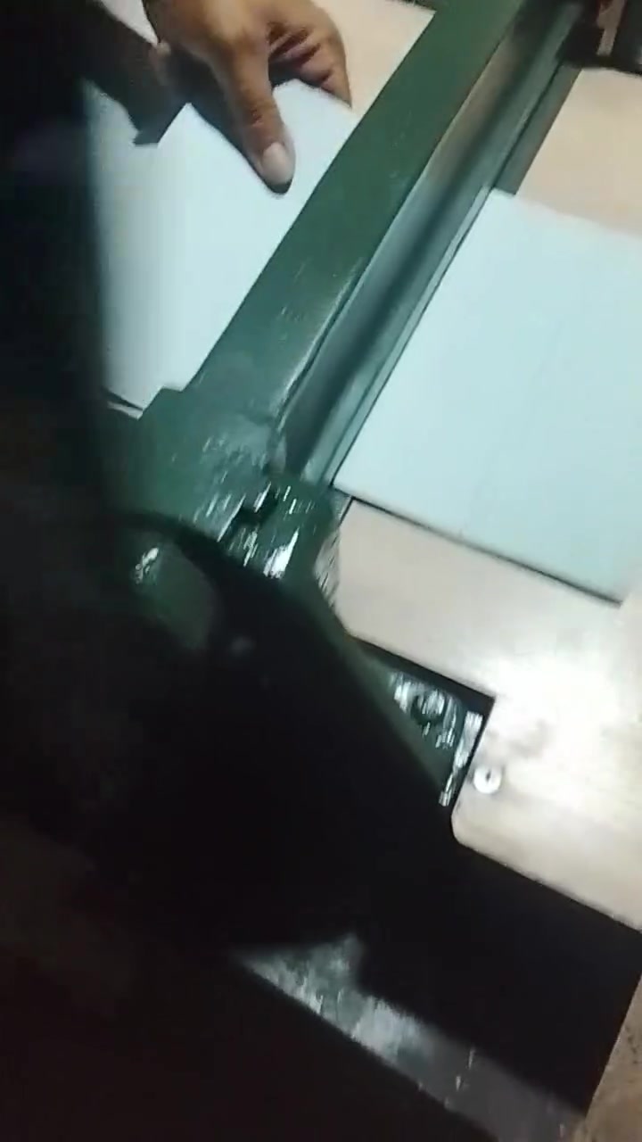 ماكنة تخريم ورق انتاجيه  جديد ثقيل للأعمال الشاقه *********** وات ساب
