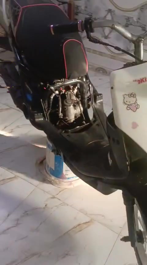 ماكس عدله للبيع دراجه حلوه ونض30تواصل***********خاص مفتوه حيفه كفراته وياها السعر325وبيها مجال المكان ناصريه مركز شارع
