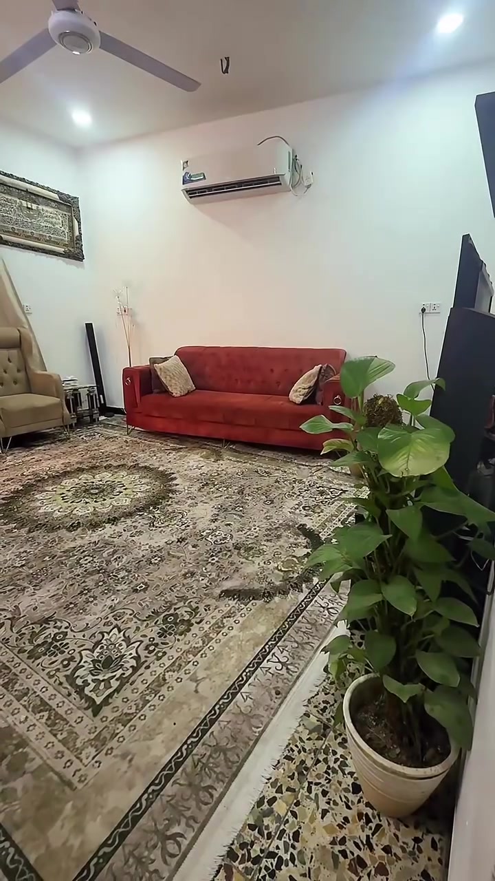 للبيـ ع مساحة ١٤٠ طابو زراعي ٢٥ 
العنوان / نهاية شارع المعهد ع سده مقابل أسواق بابا اشتريلي 
البيت ركن بصف البيت حديقه جبير تشجير اني ما مصورها 
واتساب ***********
