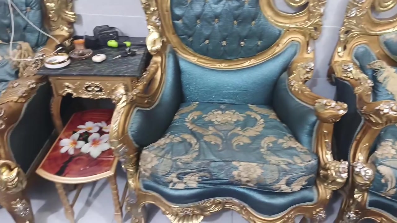 للبيع
***********
