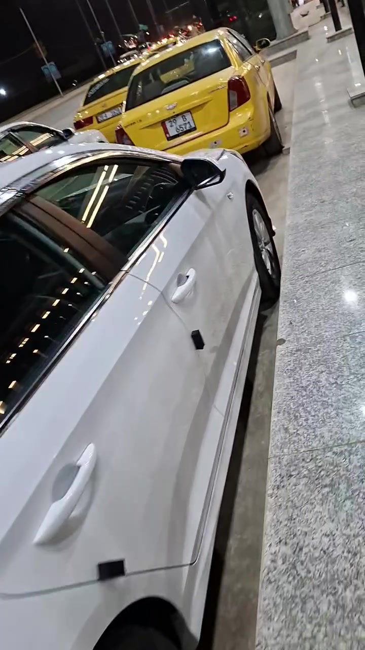 سوناتا ٢٠٢٣
كوري خط واحد غاز 
كفاله عامه ماشية ٧٠ الف حقيقي وقابله للزياده 
السياره بالنايلون تراي زيرو ماخذه ع ايدي زيرو
للاستفسار 
***********
