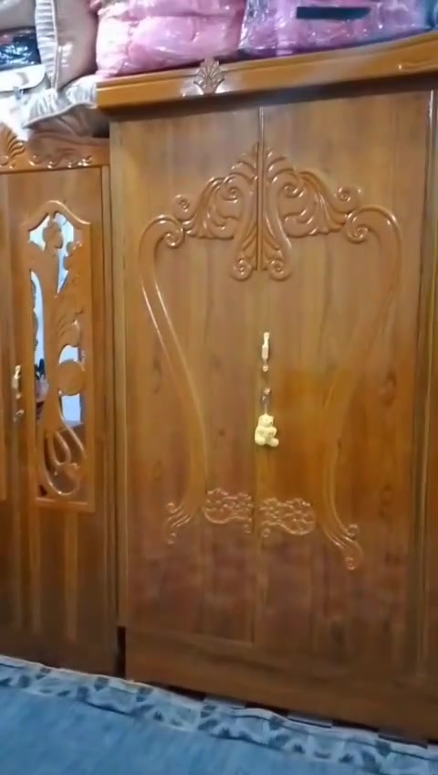 سلام عليكم غرفة نوم عراقيه  للبيع متكونه من 5قطع 
     السعر 850 ألف وبيه مجال العنوان خور الزبير 
رقم الموبايل ‏‪***********‬‏
