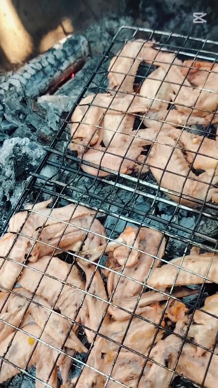 على بركة الله تعالى
توفر في مطعم ضي القمر اجنحه شوي 

#اجنحه_تازه 🤤
#كل_يوم_شي_جديد

#سعر_الكيلو المشوي مع التمن والمرق بس ب7 الاف 
#سعر_النص_كيلو مع التمن والمرق بس ب4 الاف دينار

#أطلب_ألان ***********
