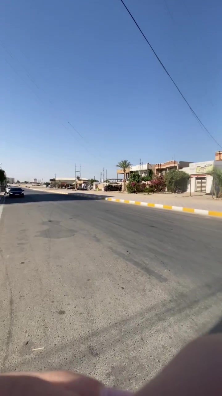 السلام عليكم
عقار للبيع تجاري يعتبر أرض مساحة ٢٥٠ وجه ١٠ نزال ٢٥ رصيف عرض ٢٥ ملك صرف الموقع التأميم خلف كلية الهدى قسم الصيدلة 
الاتصال على الرقم 
***********
