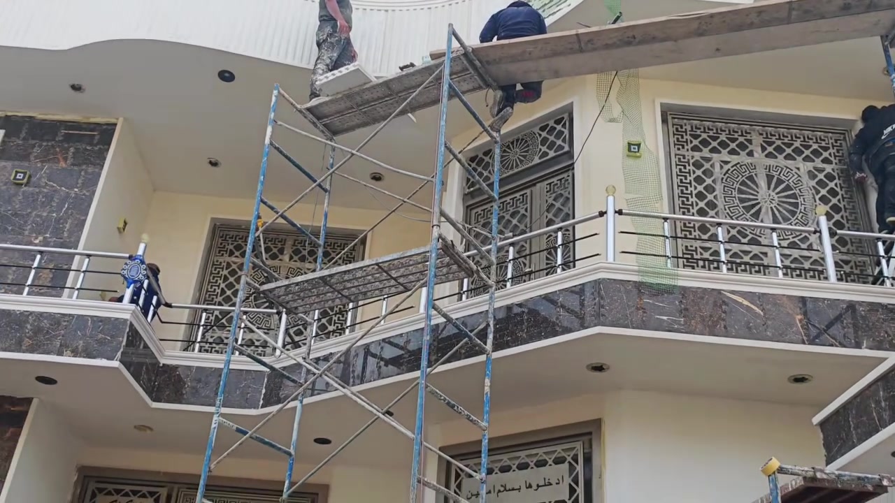 سلام عليكم...
عمل يشمل جميع الديكورات الخارجيه فوم تركي طلس مرمر صبغ كل الشركات موجود
وديكورات الداخليه مغربي ملكي شغل 100/100
العنوان حي المعلمين.... ***********
