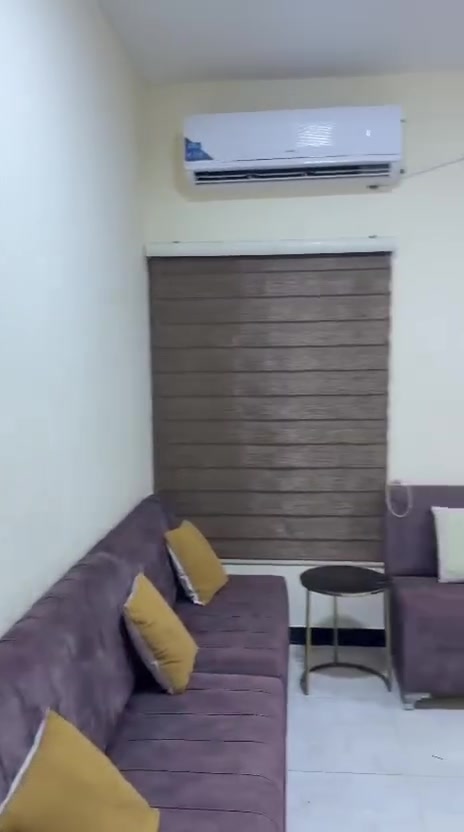 شقه للبيع مجمع امل 1
طابق ارضي 
مساحته 110
موقعه كلش حلو 
تباع معه الاثاث
سعره
170وبيه مجال لشراي 
تواصل ***********
