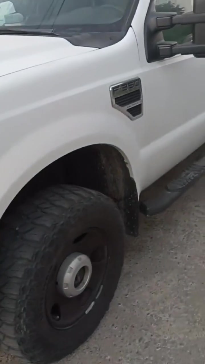 F350 V10 .2008
بانزين +غاز 
مراوس اب بترول . او بيع 
العنوان اربيل 
رقم الواتس اب ‏‪
‏‪***********‬‏
