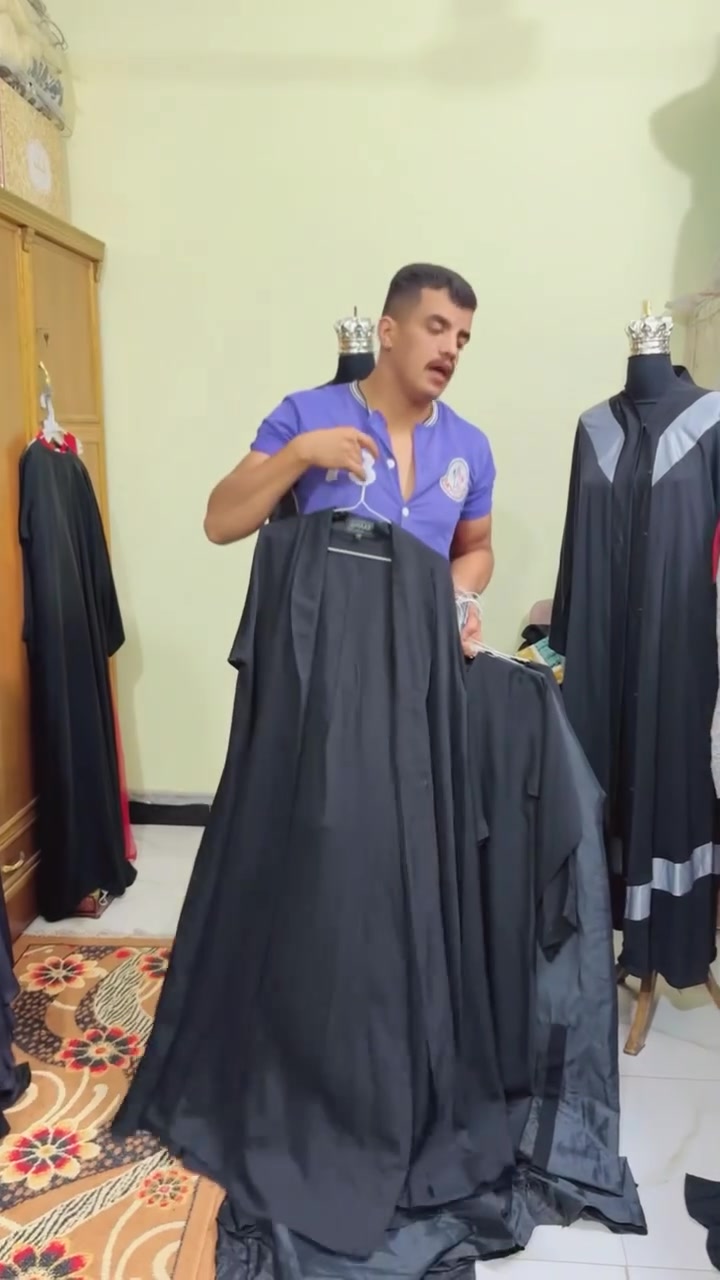 قطعة ملابس • فيديو واضح • للمشاريع الصغيرة