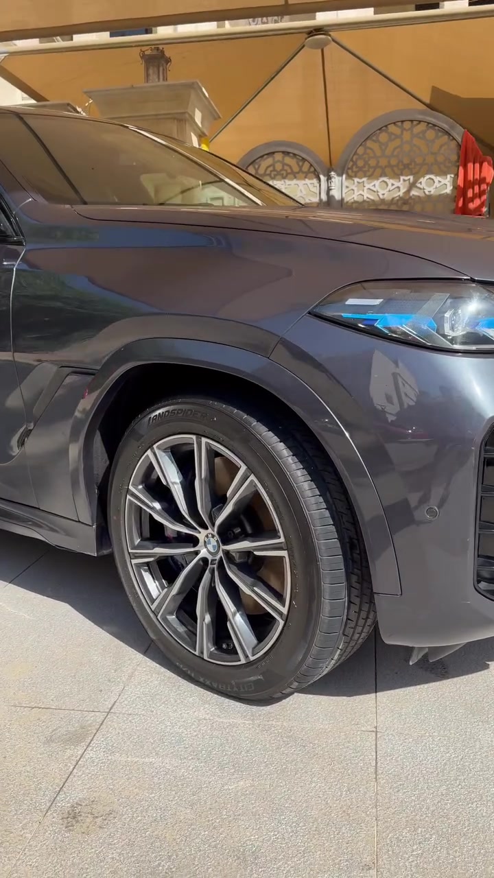 بي ام دبليو اكس6 M50i • ٢٠٢٢ • وارد امريكي