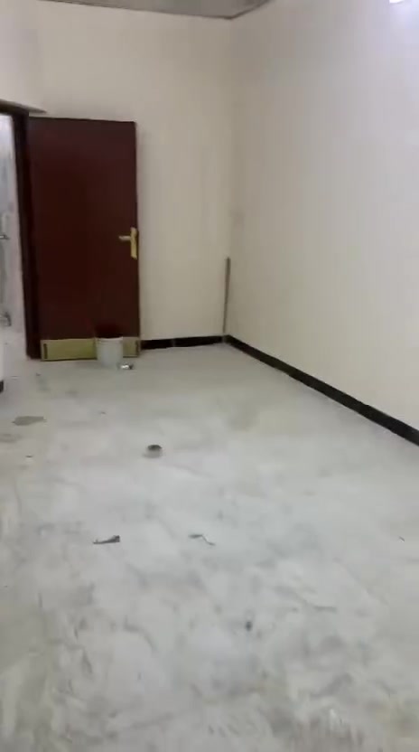 السلام عليكم دار للإيجار طابق ثاني بناء جديد 
يحتوي على استقبال ومطبخ وخدمات وغرفتين نوم
العنوان الشرطه الخامسه قرب مدرسه الماجدات
لمزيد من التفاصيل الاتصال على الرقم 
***********
