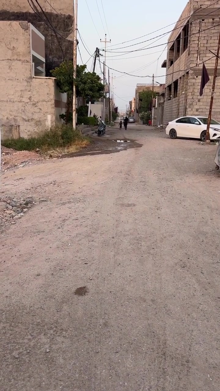 سلام عليكم
قطعه ارض البيع مساحه 144متر
وجه 8 
نزال 18 
دور القضاة ورة غسل اشور 
مسافه عن شارع العام 200 متر 

***********
