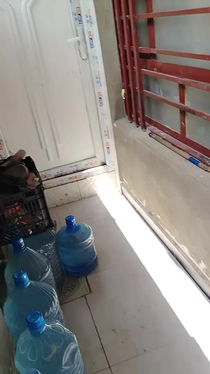 السلام عليكم بيت للبيع
بيت ٥٠ متر طابقين بناءً حديث شغل درجه أوله

الموقع بغداد شهداء السيديه خلف كليت السلام

سند ٢٥

السعر٦٧

للستفسار ***********واتساب
