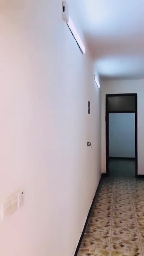 دار زراعي للبيع مساحه ١٠٠ متر طابق واحد فقط
سند ٢٥
غرفتين ومطبخ وخدمات بناء حديث نظيف جداً

العنوان بغداد الدوره مجاور الكوخ للازياء شارع الزهور 
السعر ١٢٣ مليون وبي مجال

***********

