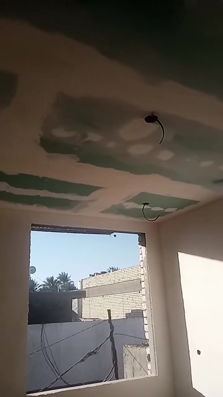 سلام عليكم إني صباغ اشتغل صبغ جدران وحديد واجهيات وتصليح جبسن بورد ومعجون وطلس وستن ورش أبواب وشبابيك ***********+***********
