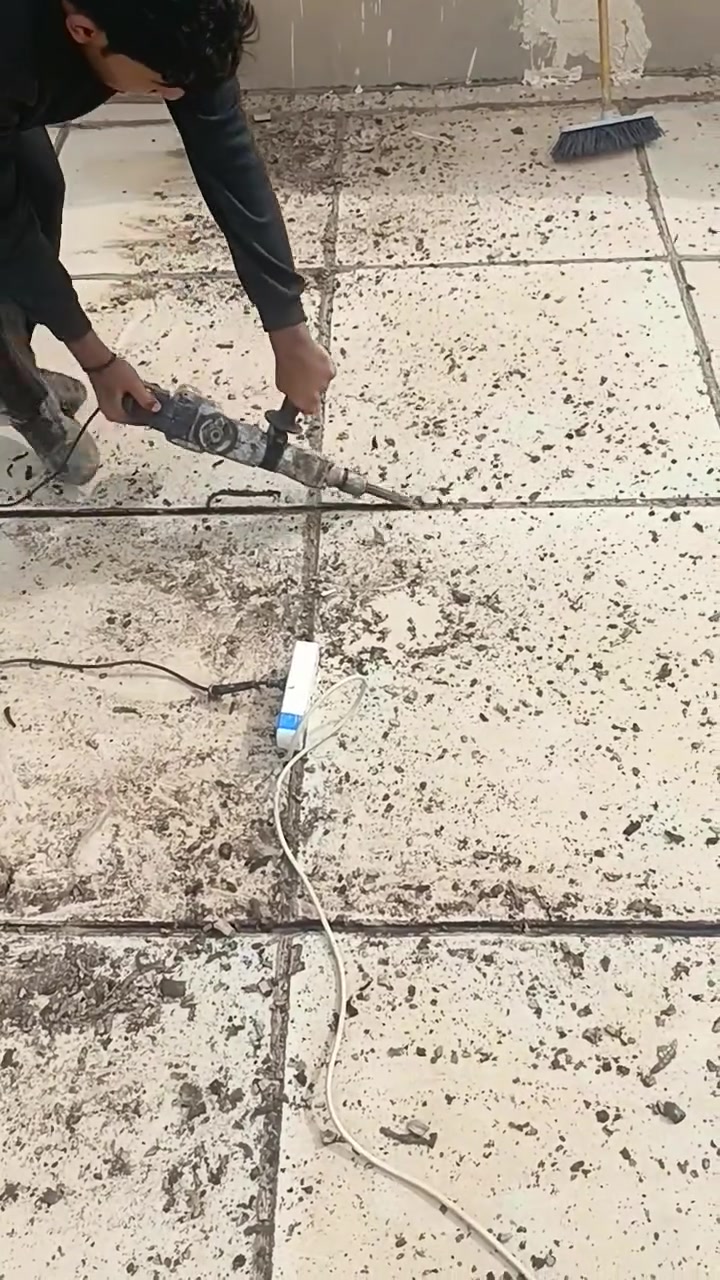 شتايگر • قلع • ماستك