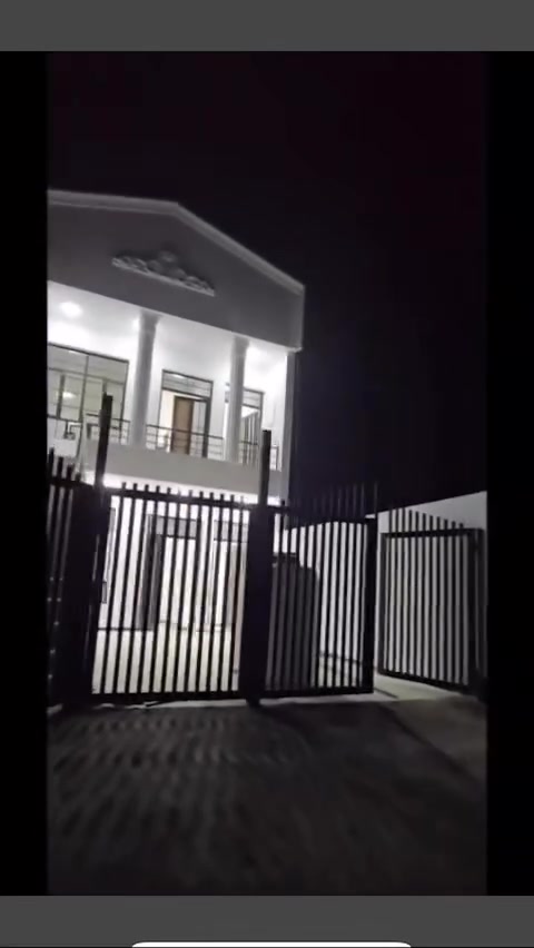 🏡✨ مشتملات للإيجار – موقع مميز في منطقة أُسويب ✨🏡

🔹 بناء حديث وتشطيب مرتب
🔹 كل مشتمل مصمم بتوزيع عملي ومريح ويحتوي على:
• 🛋️ صالة
• 🍳 مطبخ
• 🛏️ غرفة نوم
• 🚿 صحيات
• 💧⚡ كامل الخدمات

📍 الموقع: منطقة أُسويب
✨ مناسبة للعوائل، هادئة ومرتبة وجاهزة للسكن.

📞 للاستفسار والحجز:
***********
مكتب الأخوين للعقار
