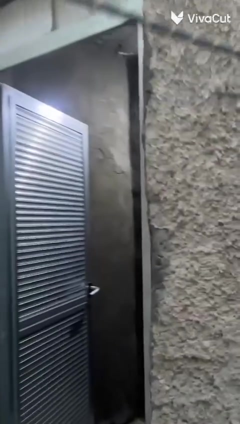 السلام عليكم نصف قطعة للايجار 
قطاع 73 مقابل 80 
بدل لايجار 250 الف 
للاتصال ***********
