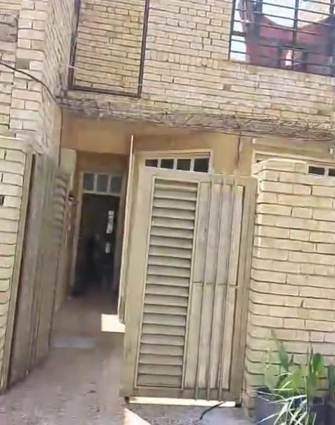 📢 رقم الإعلان: 1023

🏡 ════ ✨ بسم الله الرحمن الرحيم ✨ ════ 🏡

🔥 فرصة مميزة للبيع في بغداد / الراشدية!

🏠 بيت طابقين – مساحة 92 متر

📍 الموقع: الراشدية / منطقة البدعة

✨ تفاصيل البيت: 🔹 الطابق الأرضي: طرمة + صالة + مطبخ + صحيات + غرفة نوم
🔹 الطابق الثاني: غرفتان نوم
🔹 غرفة مكتملة، والغرفة الثانية يراد لها سقف
🔹 المطبخ والحمامات سيراميك

🎥 باقي التفاصيل موضحة في الصور 👆

📞 للاستفسار: *********** ***********

🏡 أبو أيمن للعقار

#أبو_أيمن_للعقار #عقارات_بغداد #الراشديه #بيوت_للبيع #بيت_للبيع #عقارات_العراق #البدعة
