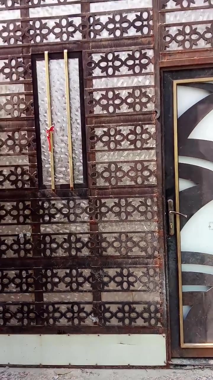 شباك ٤م×٣٫٥م • نظيف جداً • سوق الشيوخ