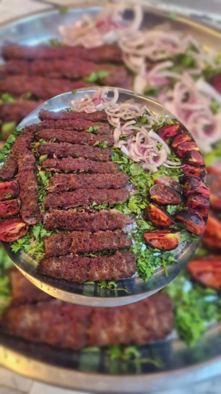 مطعم رحيم الخياط  يقدمكم أشهى الأكلات وبأسعار #تنافسية كيلو  كباب دجاج 8000 تلگاها بغير مكان 🔥"بس اطلب و ما عليك #رقم الهاتف #واتساب ***********
