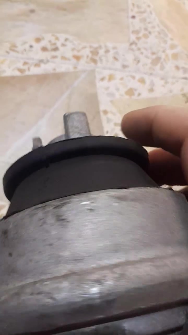 اذان محرك مرسدس مستعمل اصلي ***********٧

