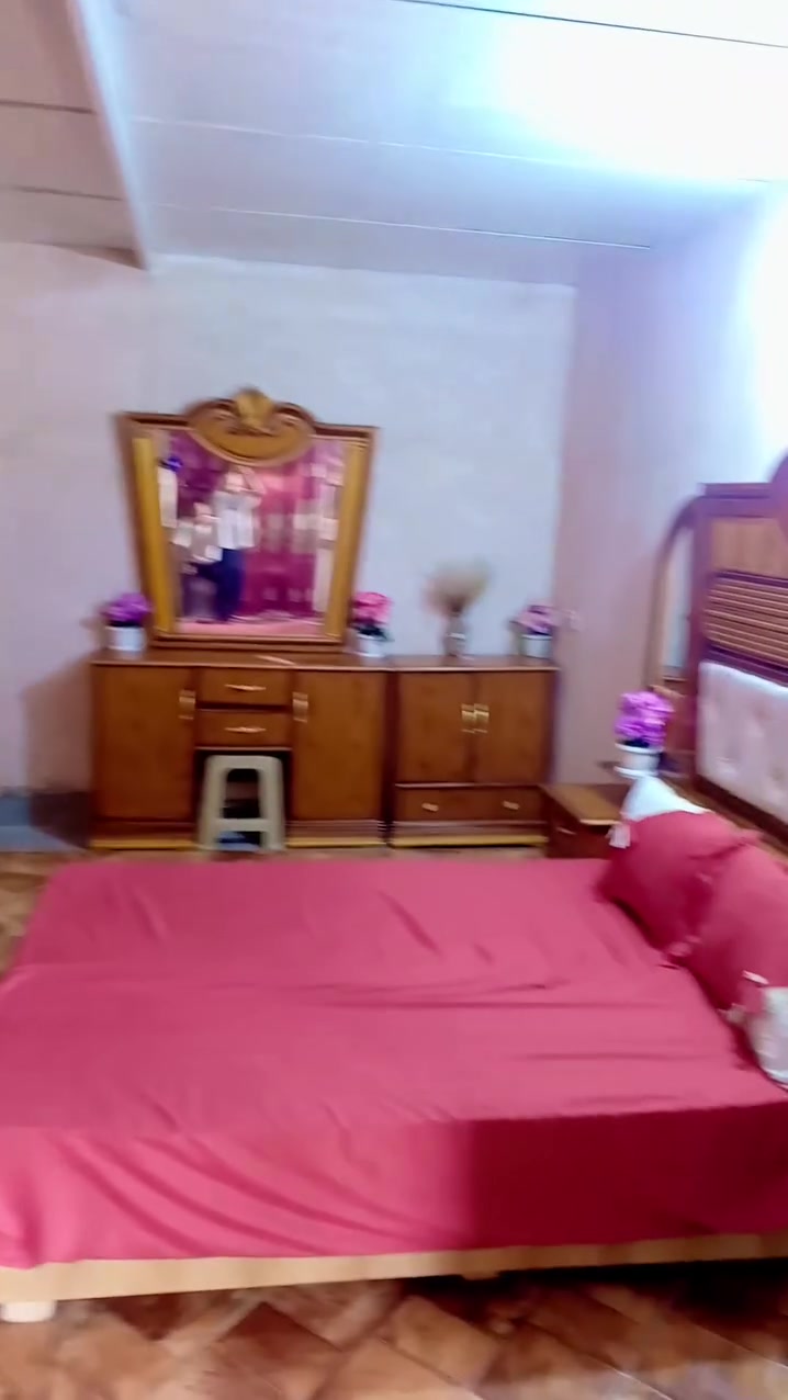 غرفه اخشاب للبيع مستخدمه 4اشهر السعر 950وبيها مجال المكان الطيفيه حي القادسيهه الستفسار *********** و***********
