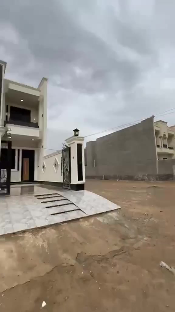 منطقة ١٦ • ٤ غرف نوم • استقبال