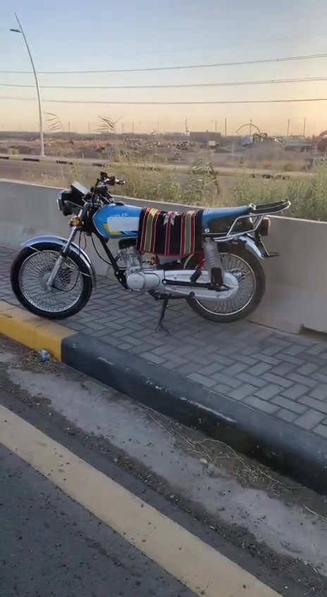من رخصه الادمن
للبيع تايكر موديل 25 الشاشه مشتغله نص 
محرك مامفتوح نضيفه 
السعر ٧٥٠ وبي مجال 
رقم ***********

