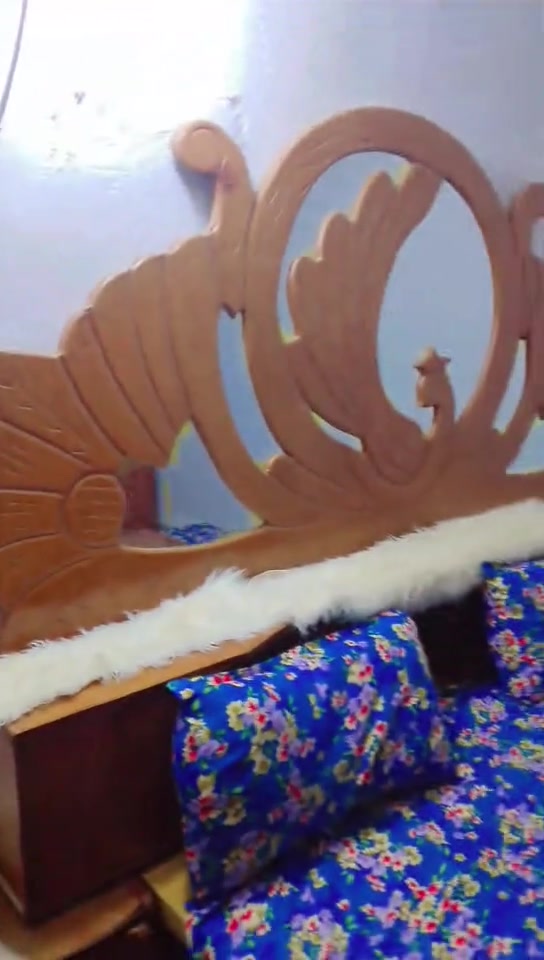 سلام عليكم غرفه نوم صاج تكمه البيع‏‪***********‬‏ سعرها ٣٥٠ الف بيها مجال كدام عينك
وافق ادمن ورده
