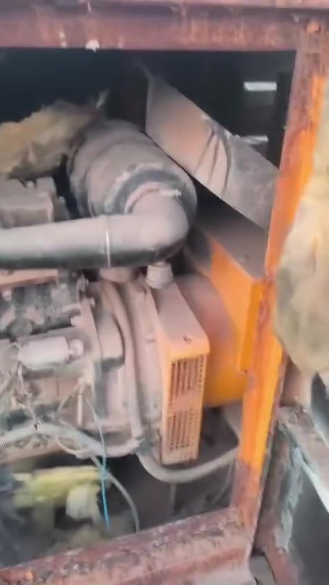 مكلف بالنشر 
مولد بيركنز 25 kv  انكليزي للبيع 
الخلل اطفاء عند التشغيل يحمل ويطفي
العنوان الزوية 
للاستفسار اكثر اتصل 
***********
***********
