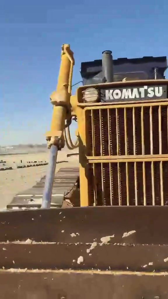بلدوزر • كوماتسو • ارقام سنويه
