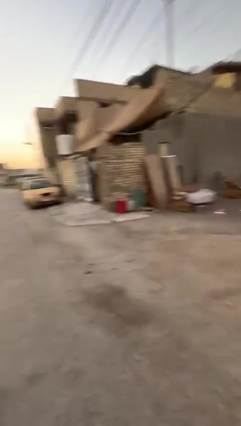 السلام عليكم قطعة ارض للبيع مساحة 163 متر
واجهة 8.40
نزال 19.60
العنوان الدورة البعيثة شارع المشجر ثاني شارع عن الشارع العام 
لاستفسار اتصال على الرقم الموجود صاحب الأرض مباشر 
***********
