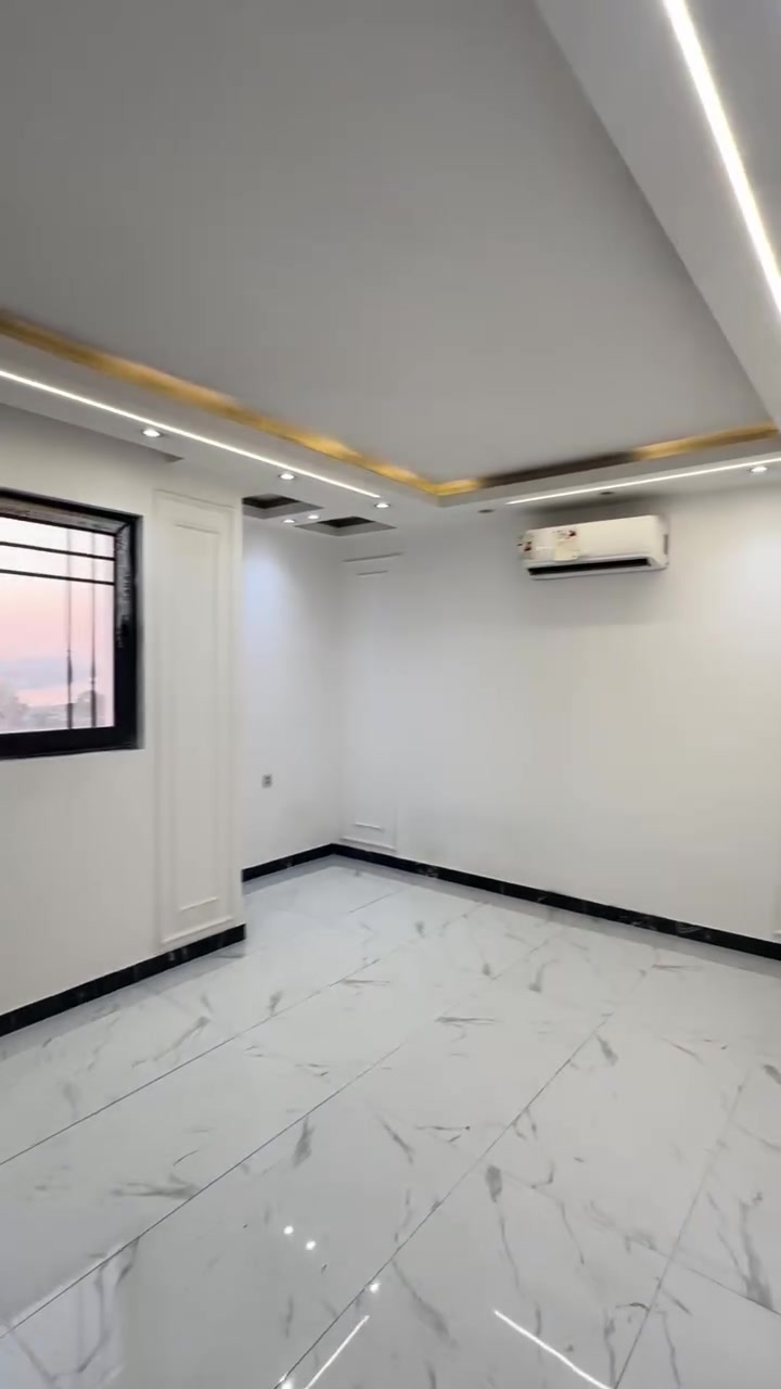 من اجمل الاطلالات 🌅
موقع يخليك ما تحتار بالازدحامات لان كلشي قريب عليك 🚦
شقة في الكرادة بموقع مميز
📍 كرادة داخل - قرب مستشفى الراهبات

📐 المساحة: 95 م²

🏡 تفاصيل الشقة والخدمات :
▪️ كراج
▪️ حديقة
▪️ صالة استقبال
▪️ مطبخ
▪️حمام
▪️ 2 غرف نوم
▪️ نظام سكيورتي عالي 
▪️ الكهربائيات باحدث تقنيات السمارت هوم 
▪️ تجهيز كامل الغرف بالسبالت 
▪️ كاونتر مطبخ جاهز
✨ موقع مميز ومساحة مناسبة للسكن أو الاستثمار.

📞 للاستفسار 

***********
***********

📲 للمهتمين بالعقار، تواصلوا معنا لتفاصيل أكثر وتحديد موعد للمعاينة.
#عقارات_الكرادة #الكرادة #شارع_42 #عقارات_بغداد #دار_للبيع #بيت_للبيع #عقار_للبيع #بيوت_للبيع #استثمار_عقاري #عقارات_العراق #ابو_نؤاس #سمارت_هوم
