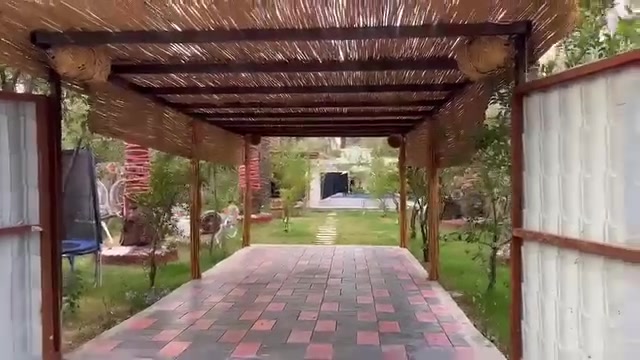 سلام عليكم يوجد لدينا مزرعة للبيع موقع بغداد الراشديه قرب مزرعة النخيل صنف اللعقار قرار 25 مساحته 700متر استفسار على هذا رقم الهاتف ***********
