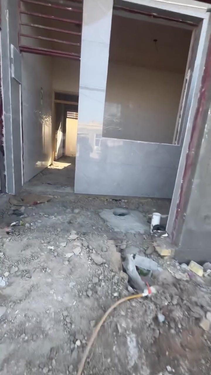 ياالله
سلام عليكم 
بيت طابو صرف مسـاحه ١٠٠ م
عنوان ناحيه السديناويه قرب مدرسة صفي الدين 
تسليم مفتاح كامل درجه اولى 
كل الخدمات متوفره 
***********
