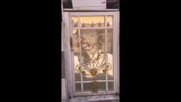 بيت طابقين في بغداد الجديدة / قرب الملجأ
🏡 تفاصيل العقار:

الموقع: بغداد الجديدة – قرب الملجأ

المساحة: 73 متر مربع

عدد الطوابق: 2 طوابق

تصميم عملي ومناسب للسكن العائلي أو الاستثمار

🛏️ تفاصيل الطوابق:

الطابق الثاني:
🔹 مدخل مستقل (درج خارجي)
🔹 معزول بالكامل
🔹 يحتوي على غرفة، صالة، مطبخ

الطابق الأول:
🔹 واضح ومفصل كما موضح بالفيديو

📍 موقع مميز جداً:

قريب من جميع الخدمات والمدارس والأسواق

حي حيوي وآمن

💰 السعر: 120‪ مليون 
وبي مجال 
📞 للتواصل والاستفسار:
***********
