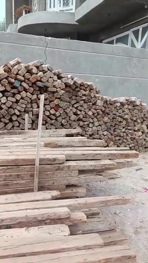 مقاصير 9 مكاعب ونص للبيع بسعر مناسب مكاني حله شارع 60 
***********
***********
