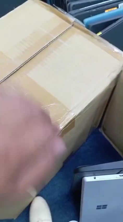 سلام عليكم جمله فقط 👉 الاسعار بلاش 
انشاء الله راح يوصلني هاذا الايتم
تاب مايكرو سوفت ذاكره 128
رام ٤ شاشه 10 👍 شاحن مايكرو
وندوز 10 👈 واتساب ***********

نص مكتوب في الصور:
- Settings
- surface
- Local Account
- Find a setting
- System
- Bluetooth & devices
- Network & internet
- Personalization
- Apps
- Accounts
- Time & language
- Gaming
- Accessibility
- Privacy & security
- Windows Update
- System > About
- DESKTOP-LKI82DH
- Surface 3
- Rename this PC
- Copy
- Device specifications
- Device name DESKTOP-LKI82DH
- Processor Intel(R) Atom(TM) x7-Z8700 CPU @ 1.60GHz 1.60 GHz
- Installed RAM 4.00 GB
- Device ID 30F70F7C-6200-4BCE-90D8-8DFD03775EB7
- Product ID 00330-80000-00000-AA720
- System type 64-bit operating system, x64-based processor
- Pen and touch Pen and touch support with 10 touch points
- Related links Domain or workgroup System protection Advanced system settings
- Windows specifications
- Edition Windows 11 Pro
- Version 22H2
- Installed on 5/23/2022
- OS build 22621.2283
- Experience Windows Feature Experience Pack 1000.22662.1000.0
- Microsoft Services Agreement
- Microsoft Software License Terms
- Related
- Search
- 9:44 PM
- 4/10/2023