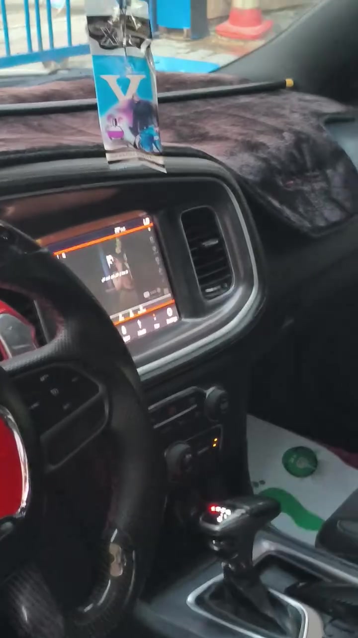 🚘🔥 مراوس فقط تشارجر سكات باك – موديل 2020
⚡ مراوس فقط
💪 مكينة 6,400 HEMI

السيارة حلوة ونظيفة وما ناقصها شي، وعليها إضافات وترتيبات مميزة، منها:

🔹 بوبات كتم الصوت
🔹  ديفيوزر ثلاث قطع خلفي كاربون 
🔹 ستيرن بارت كهرباء RPM
🔹 فول فتحة
🔹 شاشة كبيرة
🔹 Apple CarPlay
🔹 تخم تاير جديد
🔹 ويل هيلكات
🔹 إضافات وترتيبات رياضية مميزة

🔥 السيارة حلوة حلوة، مرتبة وجاهزة، وحادثها قدامكم بكل وضوح.

📞 اللي تخدمه السيارة يتواصل وياي على الرقم الموجود ***********

