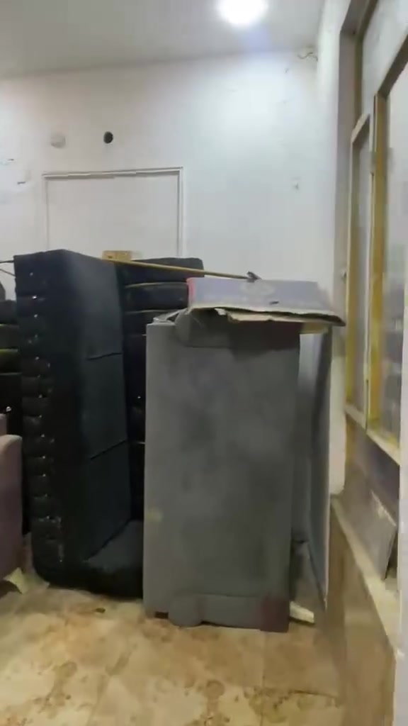 ‏مكتب المصطفى للعقار دار للإيجار إنكيز فقط عمال طلاب الاتصال على هذا الرقم ***********
@الجميع￼

