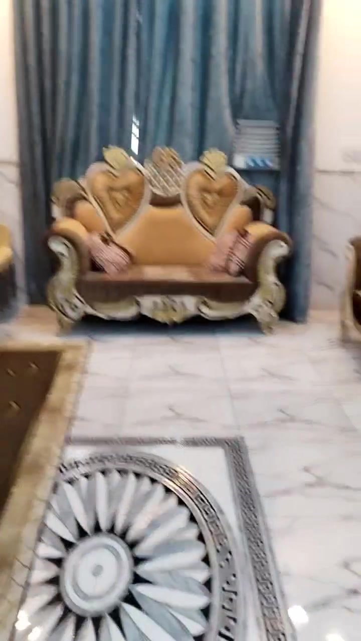 تخم ملكي 10 مقاعد لبيع ب500وبي مجال رقم ***********
