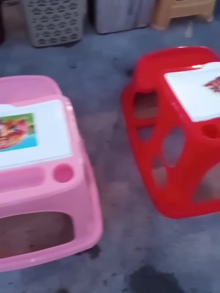 له مالى خاتوون. له سه روه رى  وه جبه ى تازه ي كورسى و ميزي مندال  به ده ست كشتووه  بو زانيارى ...م ***********
