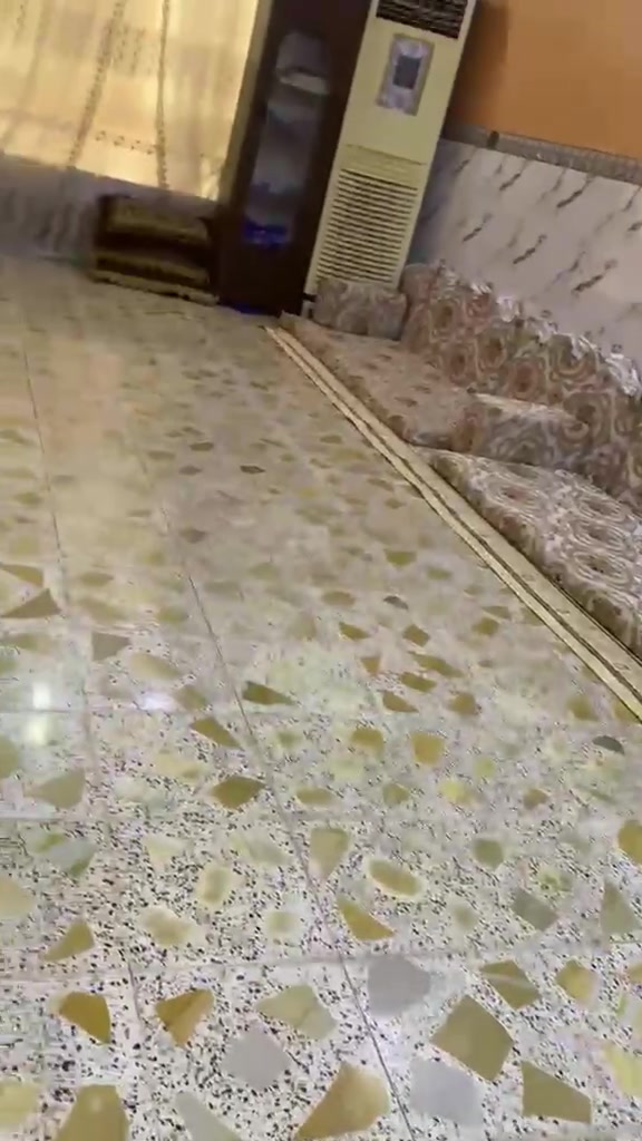 يتوفر لدئ معرض اثاث الموسوي جلسه عربيه ١٤ متر شغل كويتي الأصلي نضافه ١٠٠ /١٠٠ للاستفسار واتساب ***********
