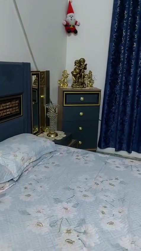 غرفه نوم للبيع الجديده قليل الاستعمال *********** السعر 750
