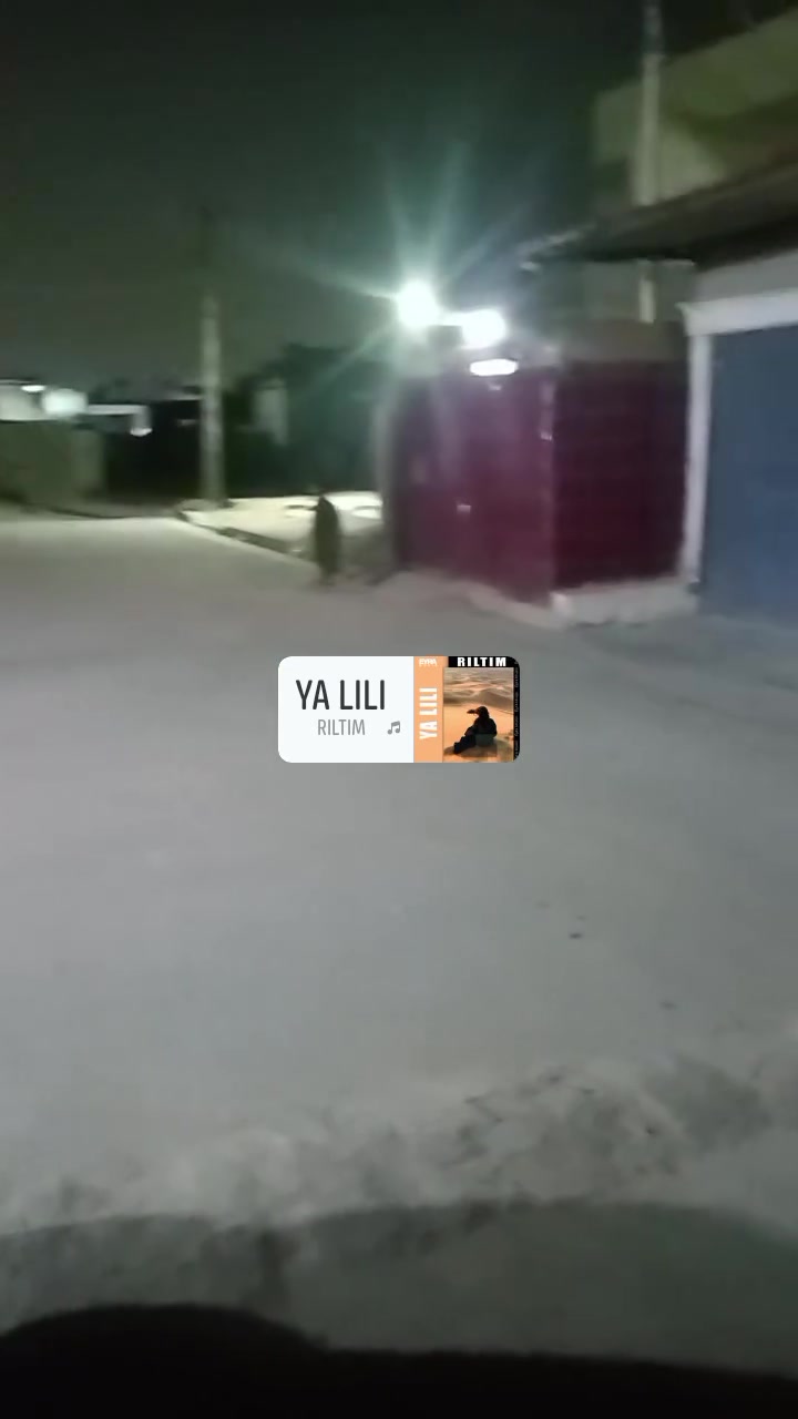 السلام عليكم بيت للأيجار 125متر منطقة الرشاد شارع الحدادين نهاية التبليط ***********
