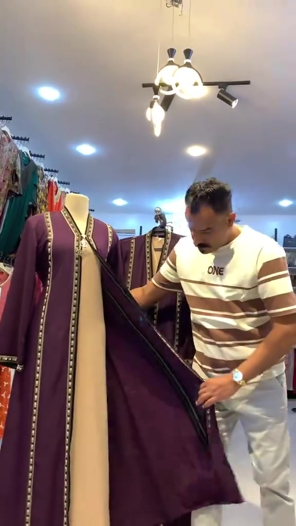 السلام عليكم ورحمه الله
مجمع السلطانه للألبسة النسائية
لكل ما تحتاجه المرأه ( بأنسب الاسعار )
الموقع📍
بابل- جبله - شارع مستشفى الامام علي - قرب مجمع تحفه السفاح - قرب اسواق ماما اشتريلي 
متواجدون من الساعه الثامنه صباحاً الى العاشره مساءً ..
للحجز والاستفسار 📞
***********
