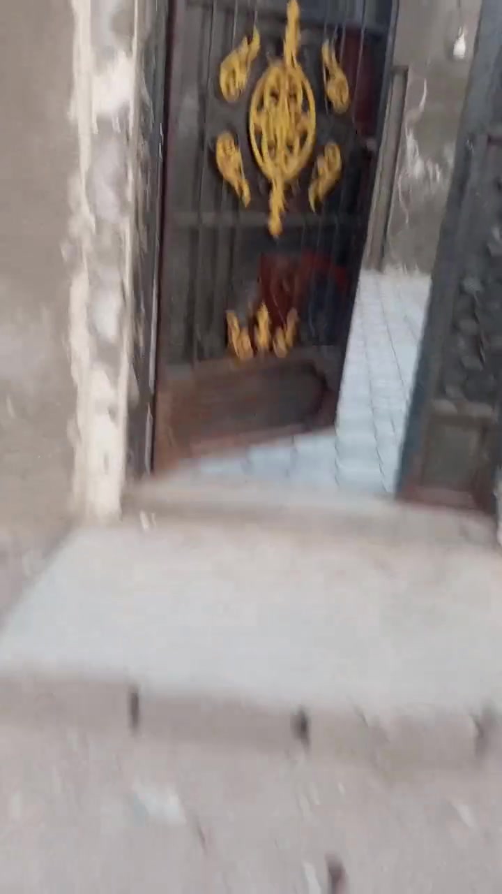🏡 للبيع بيت زراعي في الزبير – المربد
غرفتين كبار
صالة كبيرة
مطبخ كبير
حديقة زغيره
سيراميك كامل
سقف سندويتش بانل
المساحة 170 متر مربع
واصل ماء حلو وماء مالح
25 مليون دينار عراقي، مع وجود مجال بسيط للتفاوض.
الزبير – المربد – بعد بيت شداد الفارس.
للتواصل: ***********
للجادين فقط، ولمن يرغب بالمعاينة يرجى الاتصال على الرقم أعلاه.
