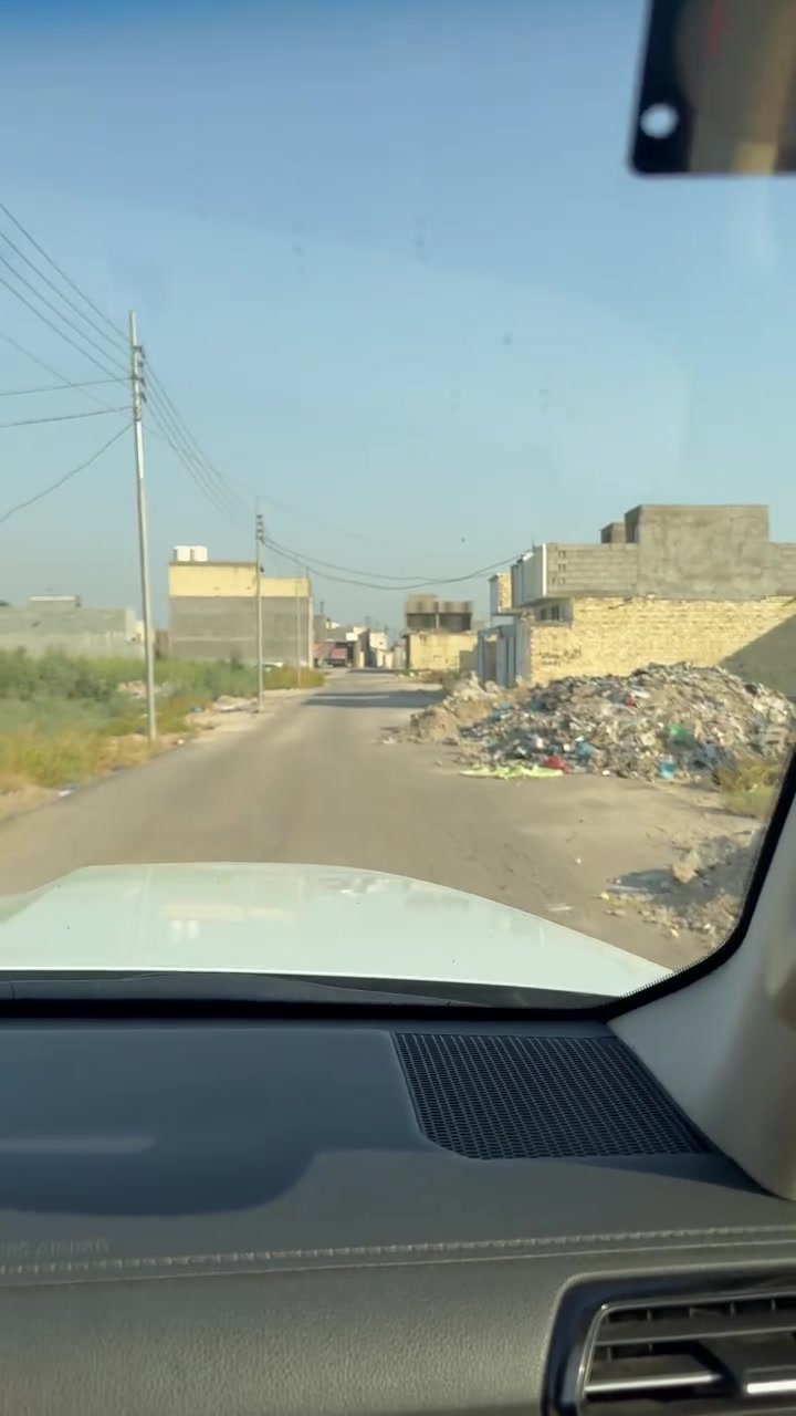 🏠 قطعة أرض للبيع في كربلاء –100 م
قياس القطعه 8.5 × 12.5
📍 الموقع: مجمع حي الجامعة الخضراء – خلف جامعة كربلاء
📜 الطابو : زراعي – سند 25
⚖️ إقرار محكمة
💧 ماء متوفر
⚡ كهرباء متوفرة
🛣️ تبليط شارع بعرض 8 أمتار
🚰 مجاري متوفرة
🕌 يبعد حوالي 10 دقائق بالسيارة عن الإمام

💰 السعر: 32 مليون دينار عراقي 

📞 للاستفسار والتواصل:
*********** 
📱 اتصال – واتساب – مراسلة الحساب

تفاصيل القطعة والمنطقة بالمنشور …

نص مكتوب في الصور:
- اسواق ركن الجامعه فريحه